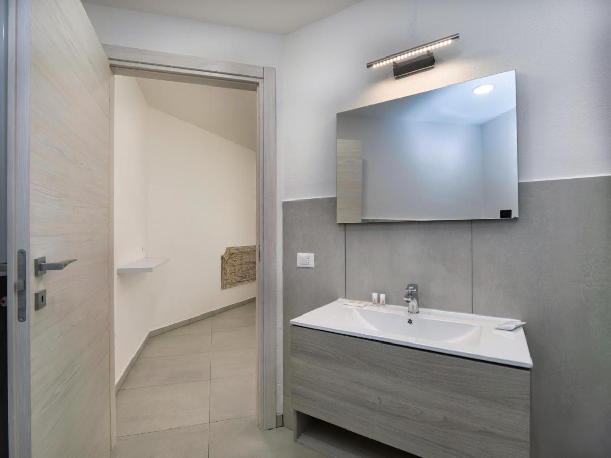 Aldo Moro Rooms Olbia Exterior foto